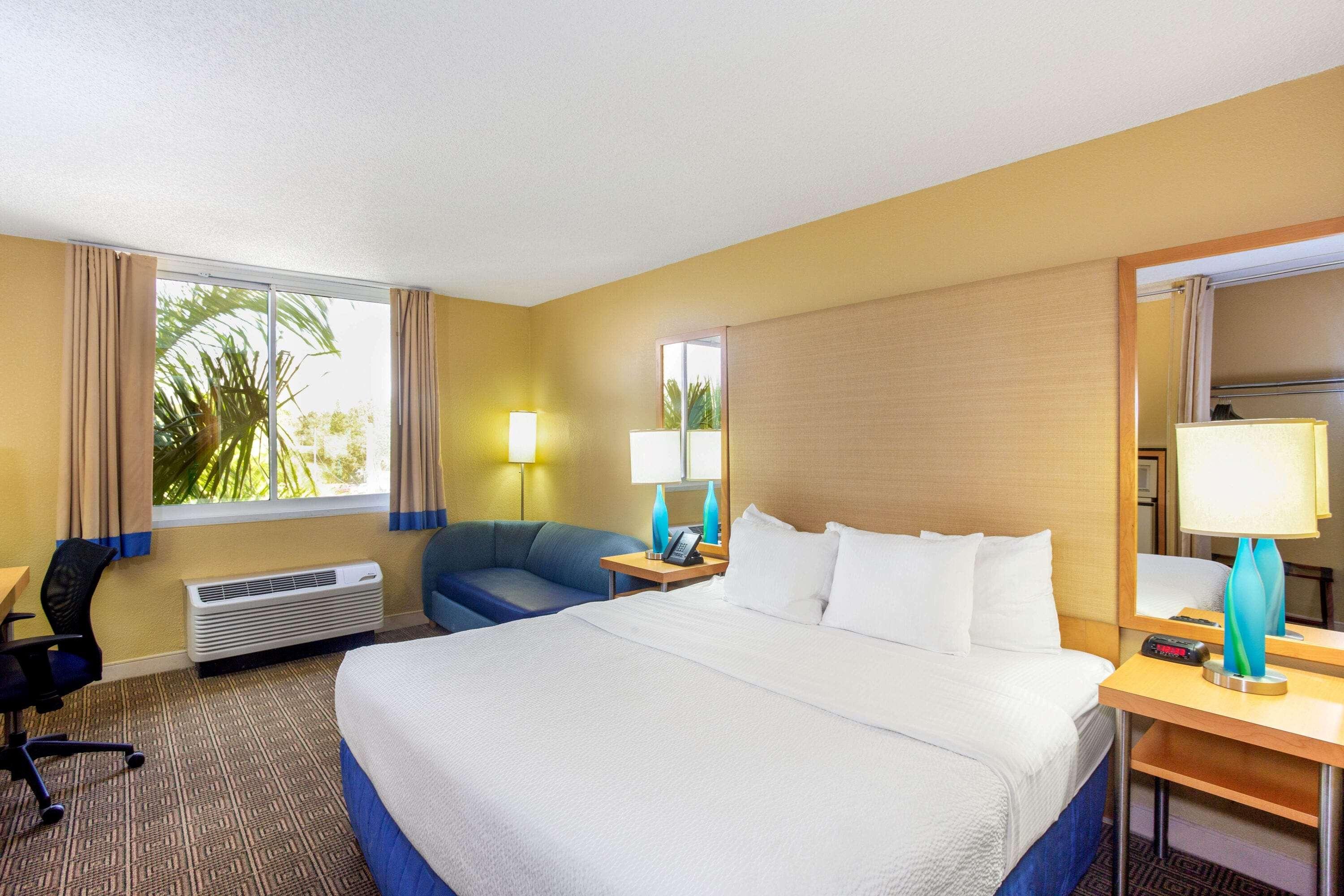 La Quinta By Wyndham Sarasota Downtown Hotel Buitenkant foto