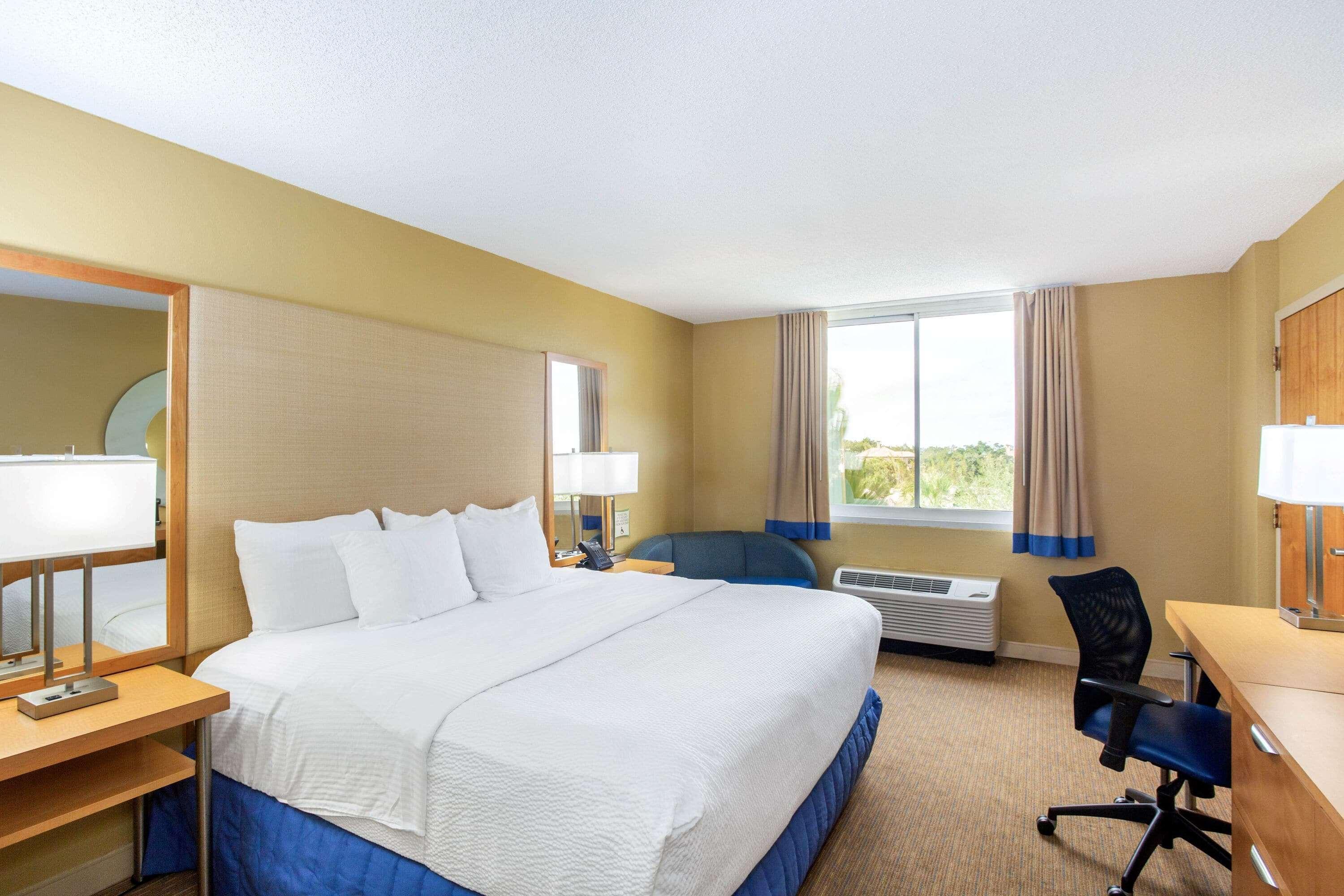 La Quinta By Wyndham Sarasota Downtown Hotel Buitenkant foto