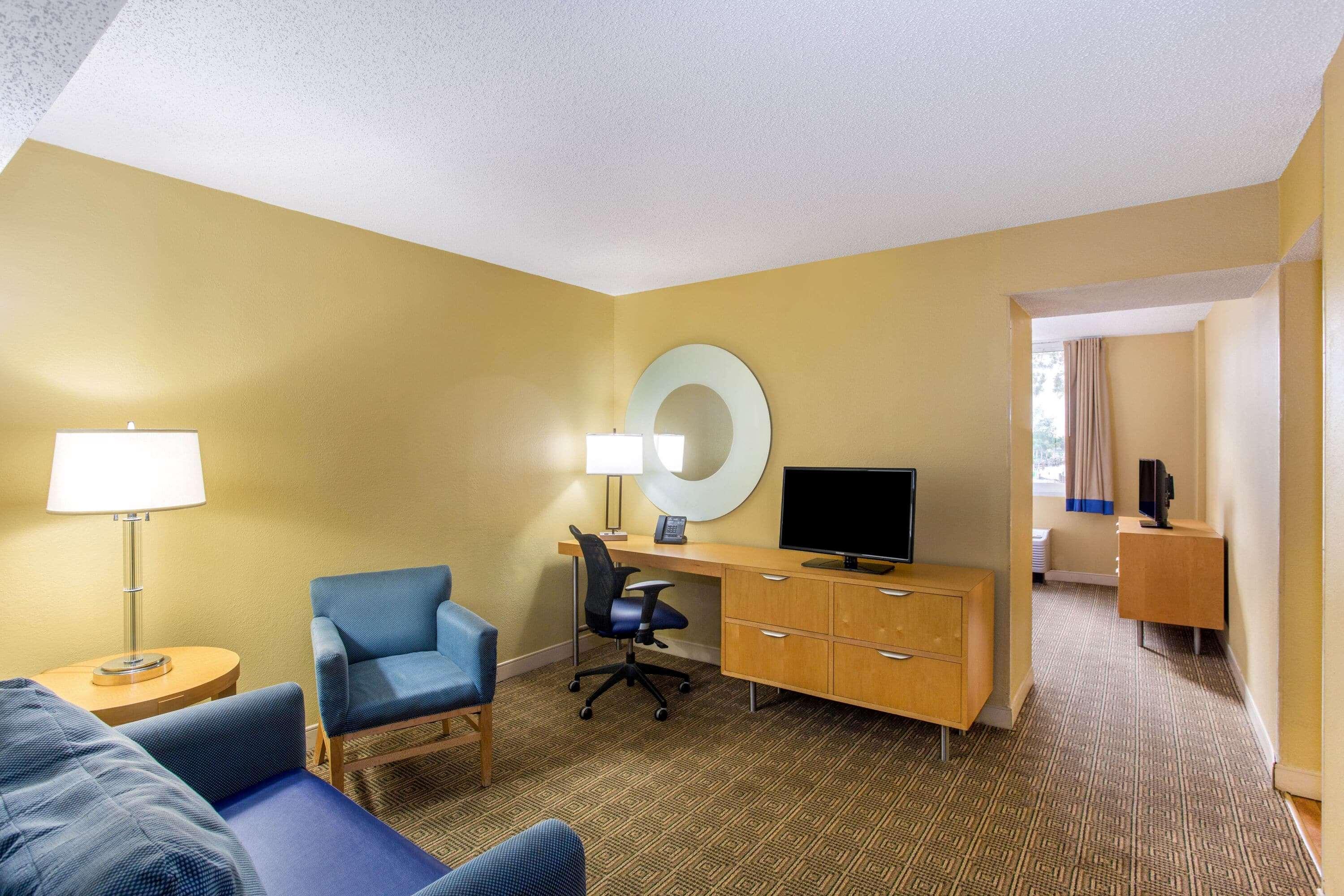 La Quinta By Wyndham Sarasota Downtown Hotel Buitenkant foto
